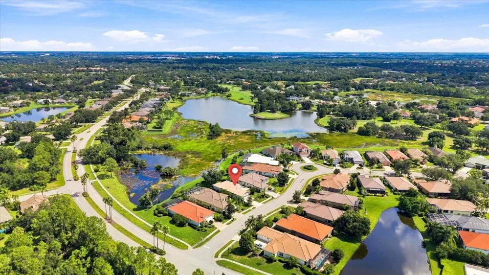 10209 SILVERADO CIRCLE Bradenton, FL 34202