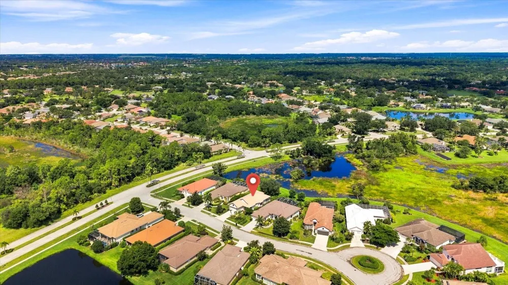 10209 SILVERADO CIRCLE Bradenton, FL 34202