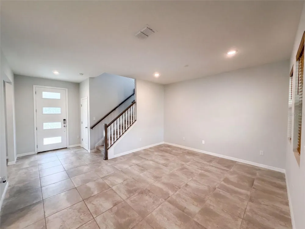 11945 GLOBE STREET Orlando, FL 32832