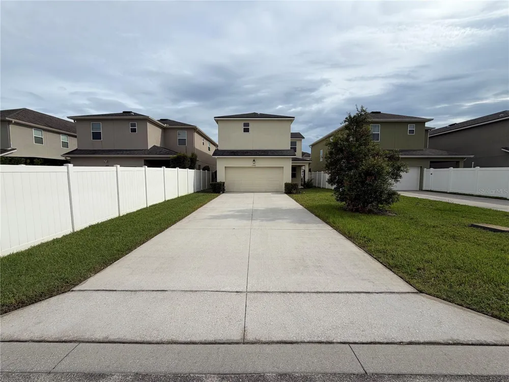 11945 GLOBE STREET Orlando, FL 32832