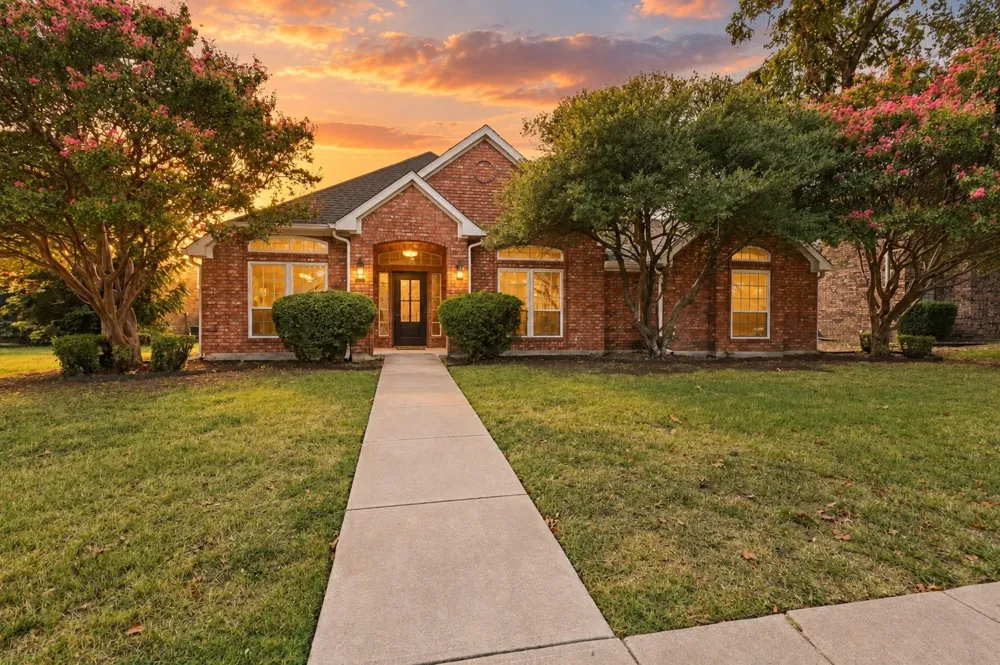 812 Fall Drive Allen, TX 75002