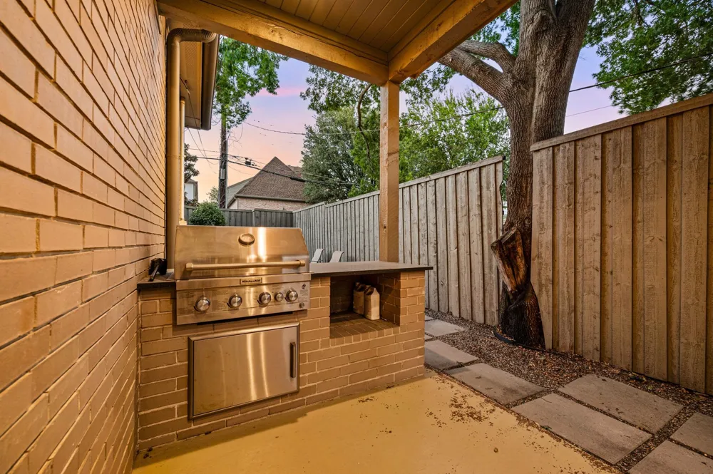 6811 Del Norte Lane Dallas, TX 75225