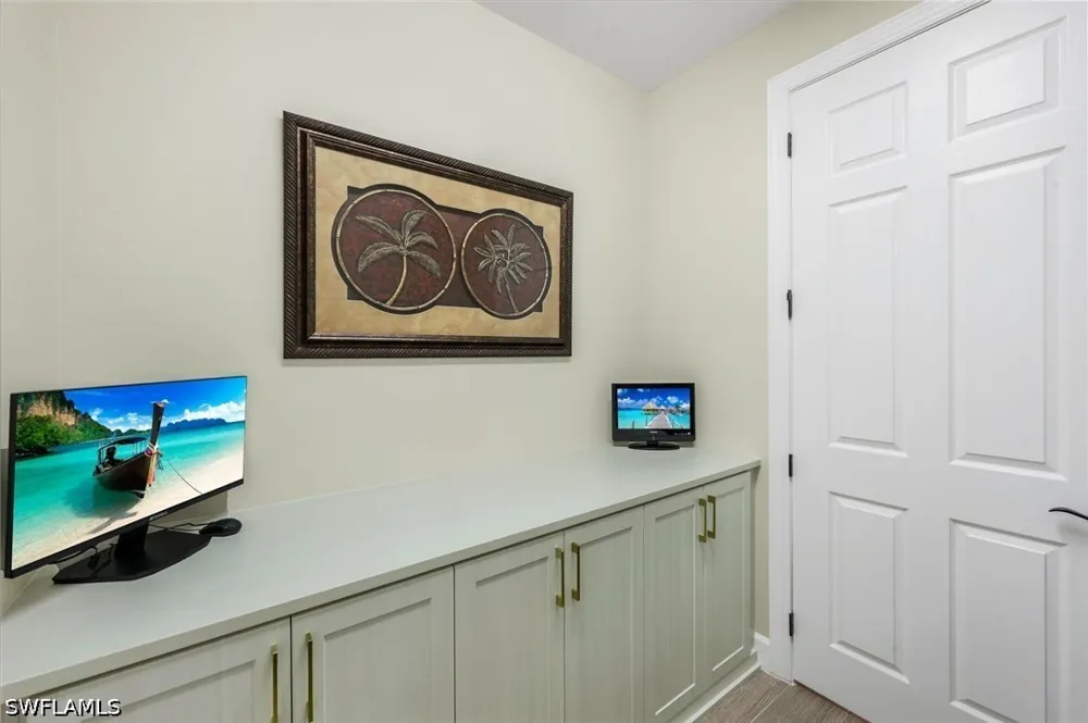 Curlew Drive Naples, FL 34120