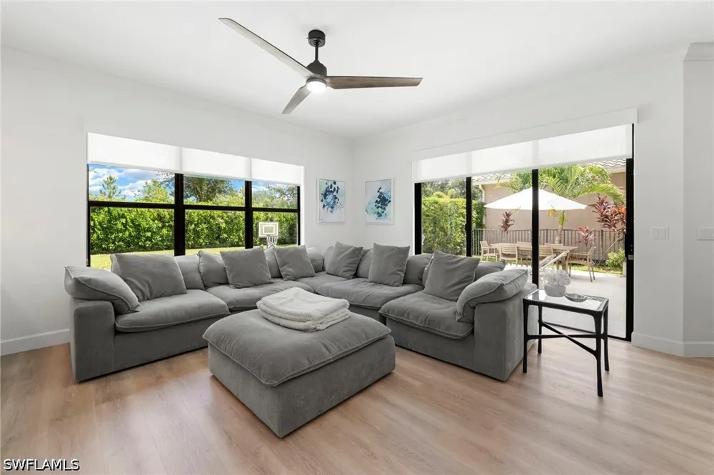 Cinnamon Bay Circle Naples, FL 34119