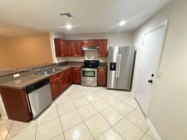 4550 SE Graham Dr Stuart, FL 34997