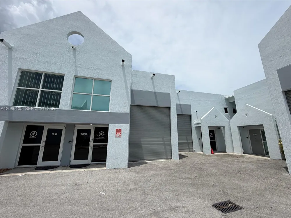 7057 SW 47th St #19 Miami, FL 33155