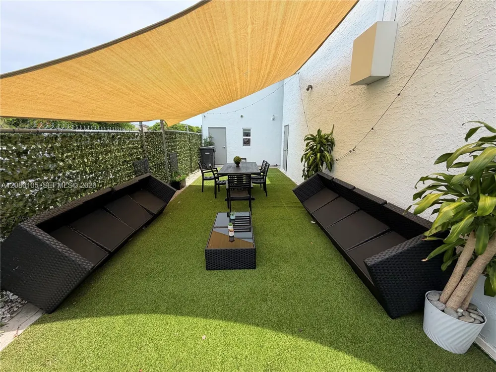 7057 SW 47th St #19 Miami, FL 33155