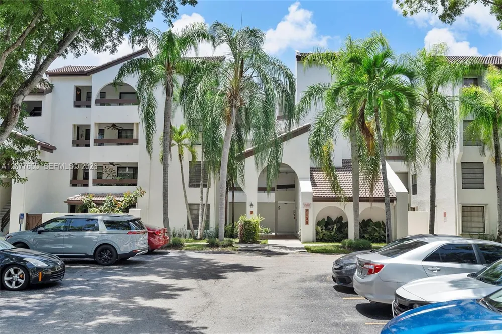 9135 SW 125th Ave #309P Miami, FL 33186