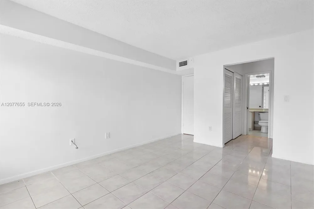 9135 SW 125th Ave #309P Miami, FL 33186