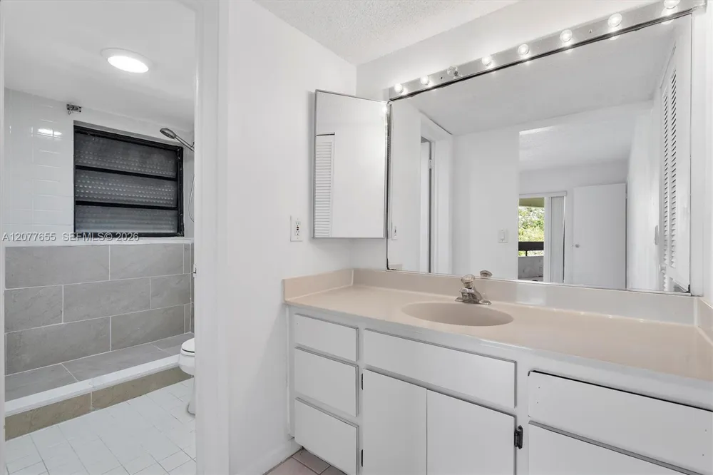 9135 SW 125th Ave #309P Miami, FL 33186
