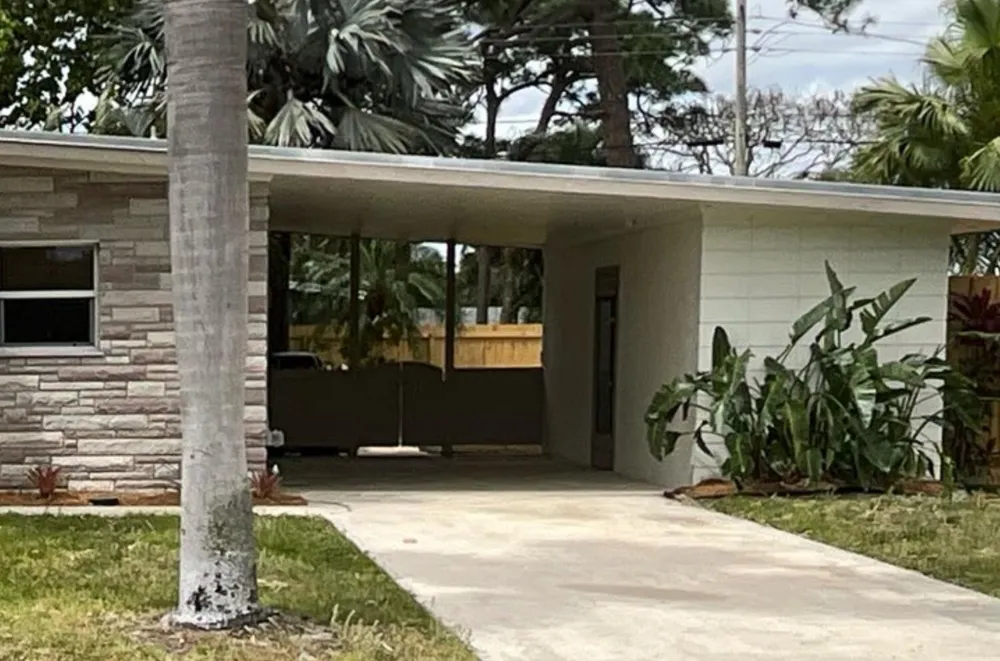 406 POPLAR AVENUE Port St. Lucie, FL 34952