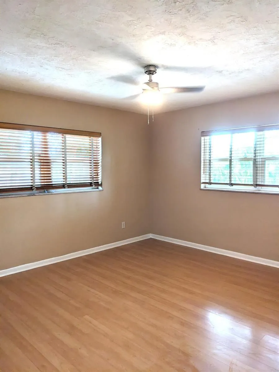 406 POPLAR AVENUE Port St. Lucie, FL 34952