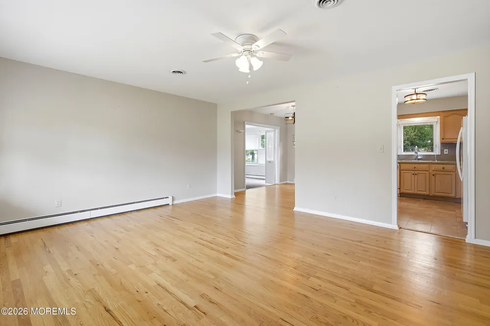 943 Edgebrook Drive Toms River, NJ 08757