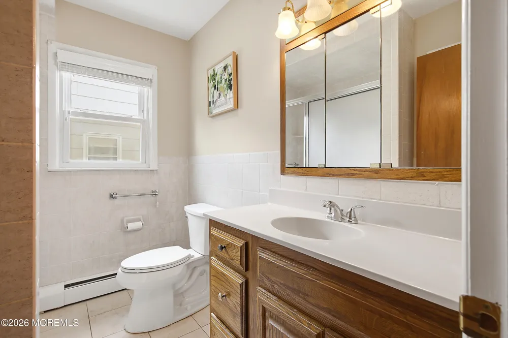 943 Edgebrook Drive Toms River, NJ 08757
