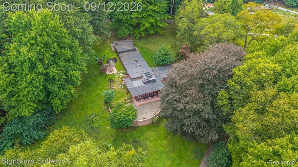11090 Hawthorne Drive Charleston Township, MI 49053