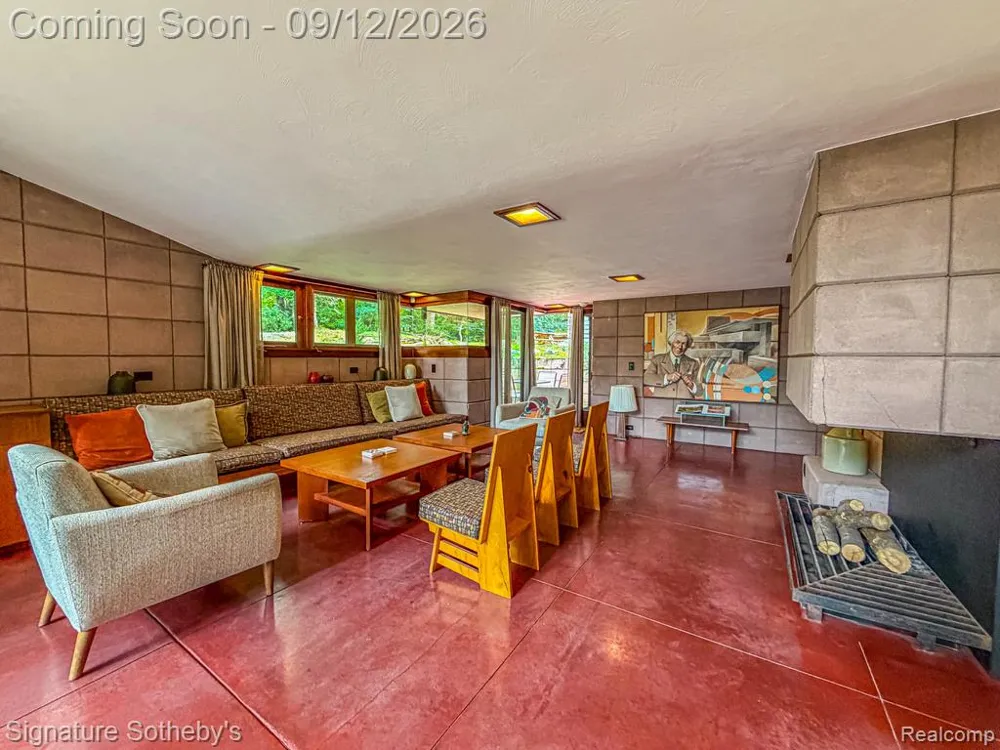 11090 Hawthorne Drive Charleston Township, MI 49053