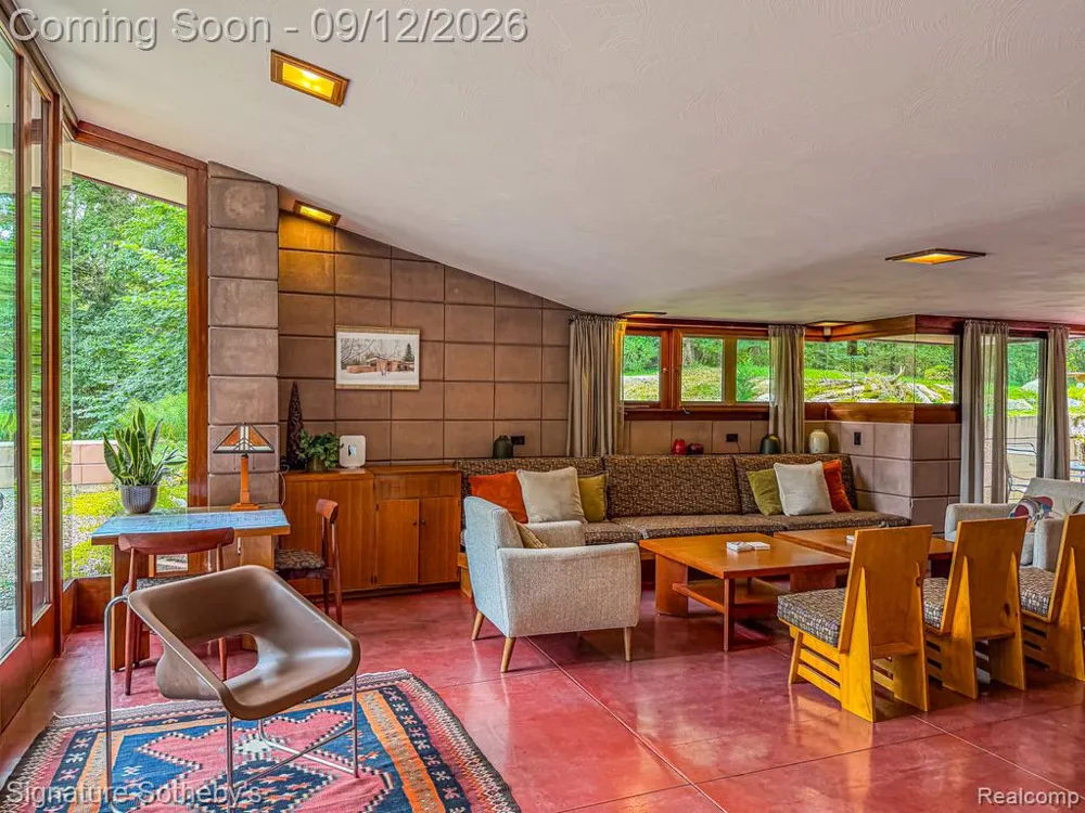 11090 Hawthorne Drive Charleston Township, MI 49053