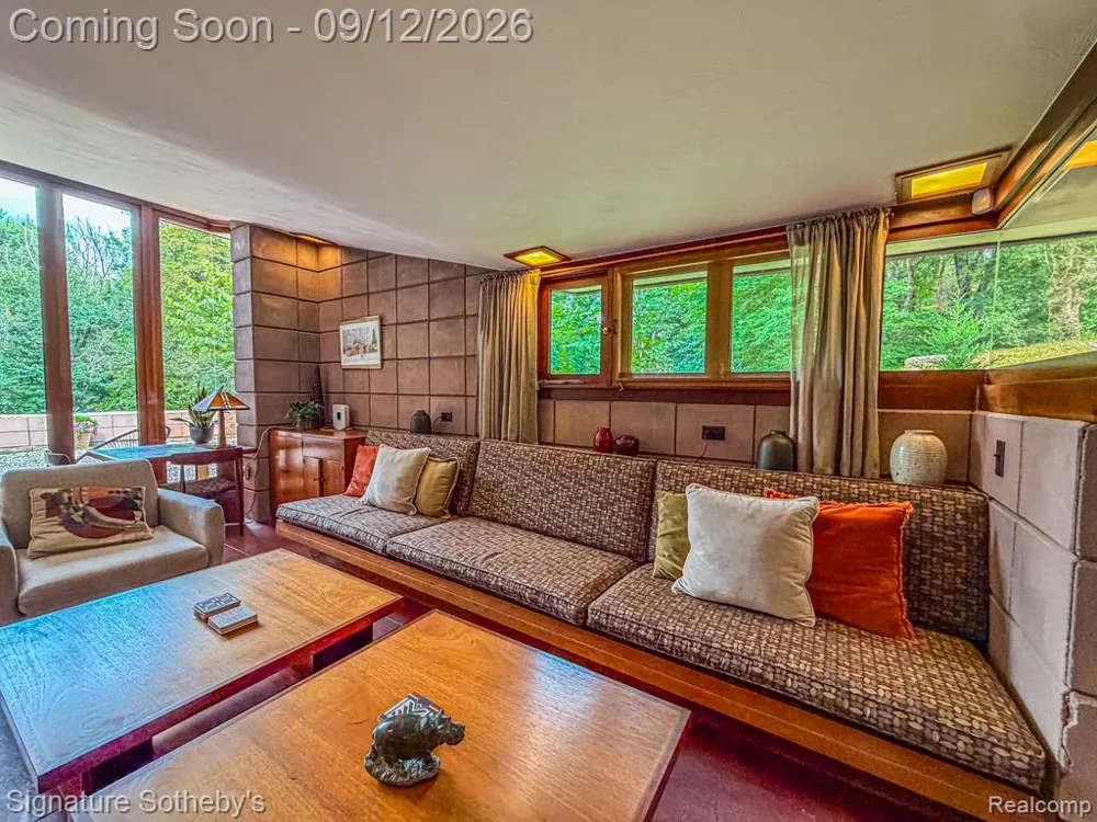 11090 Hawthorne Drive Charleston Township, MI 49053