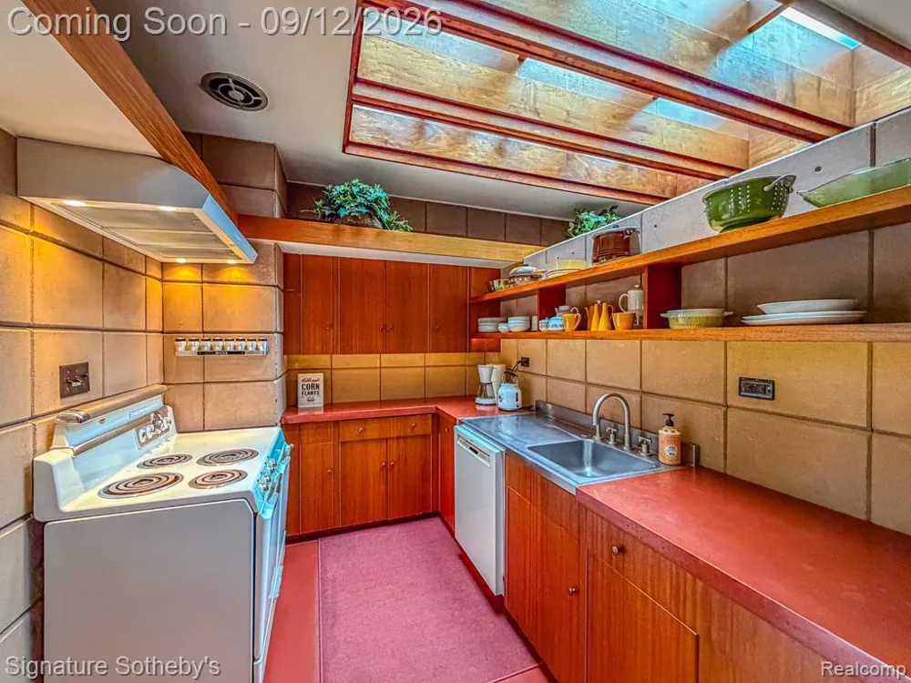11090 Hawthorne Drive Charleston Township, MI 49053