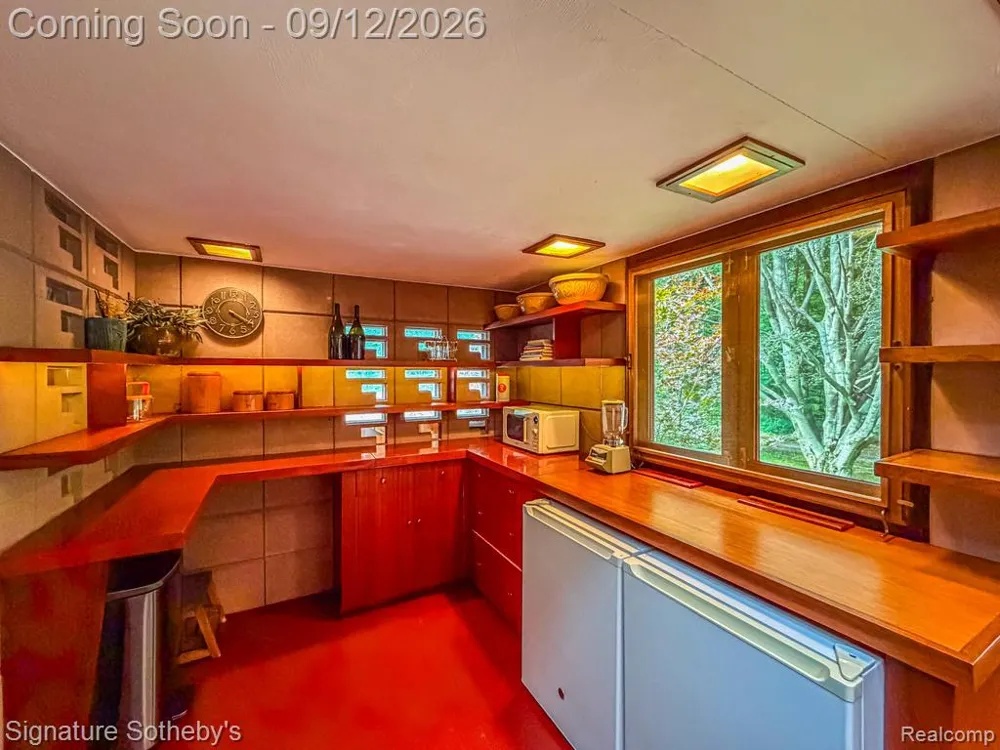 11090 Hawthorne Drive Charleston Township, MI 49053