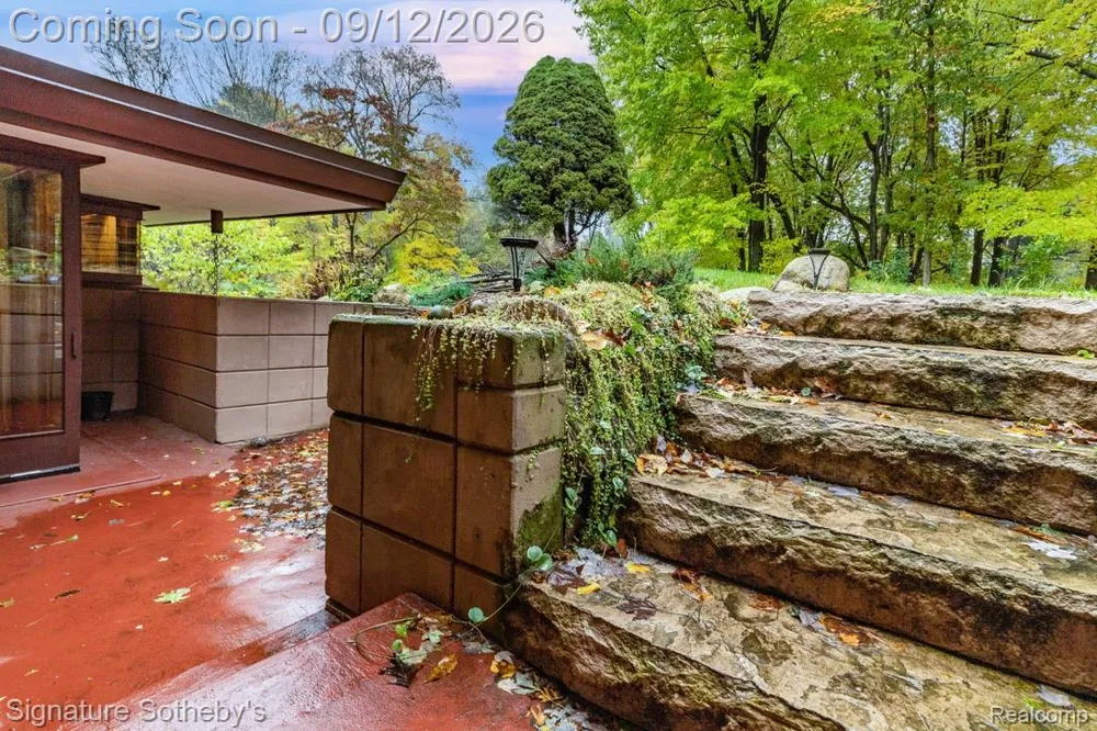 11090 Hawthorne Drive Charleston Township, MI 49053