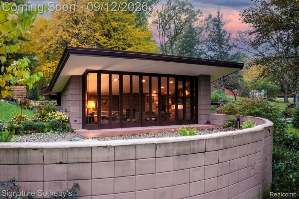 11090 Hawthorne Drive Charleston Township, MI 49053