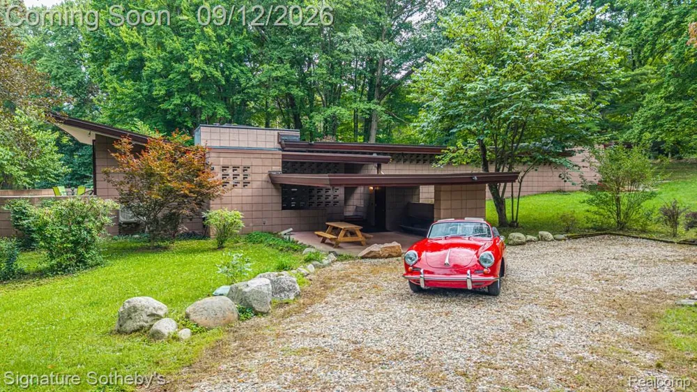11090 Hawthorne Drive Charleston Township, MI 49053