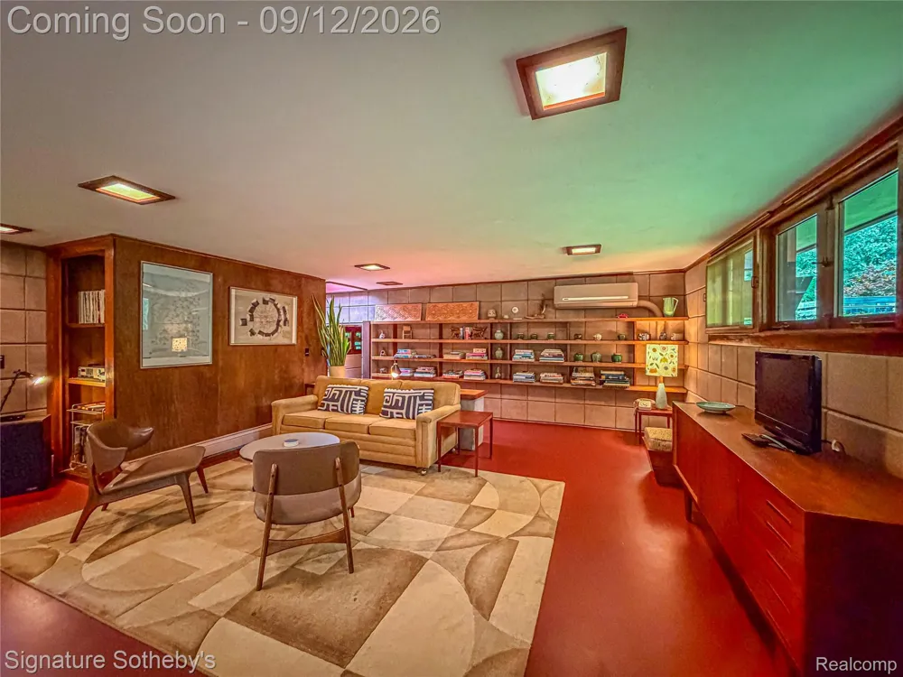 11090 Hawthorne Drive Charleston Township, MI 49053