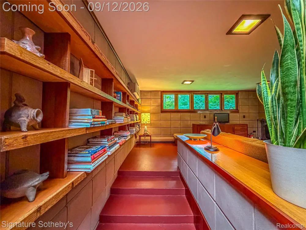 11090 Hawthorne Drive Charleston Township, MI 49053
