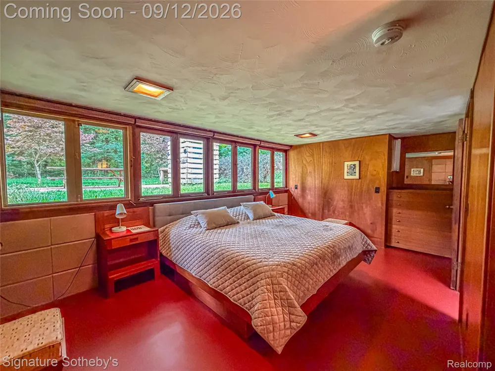 11090 Hawthorne Drive Charleston Township, MI 49053