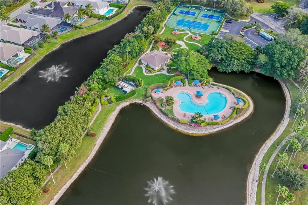 7022 Lone Oak Boulevard Naples, FL 34109