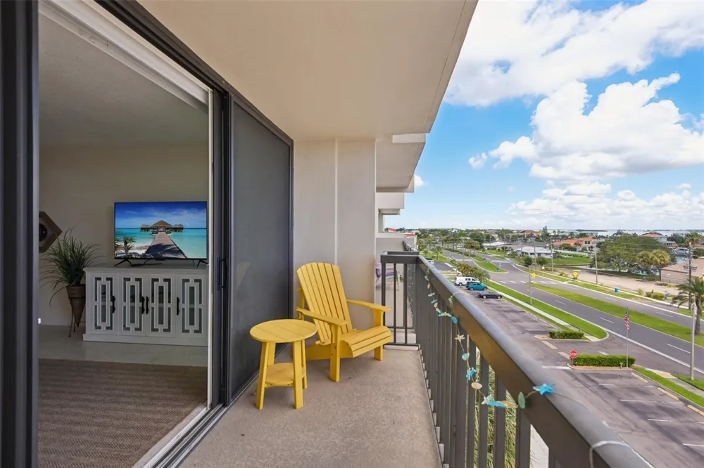 400 ISLAND WAY #509 Clearwater, FL 33767