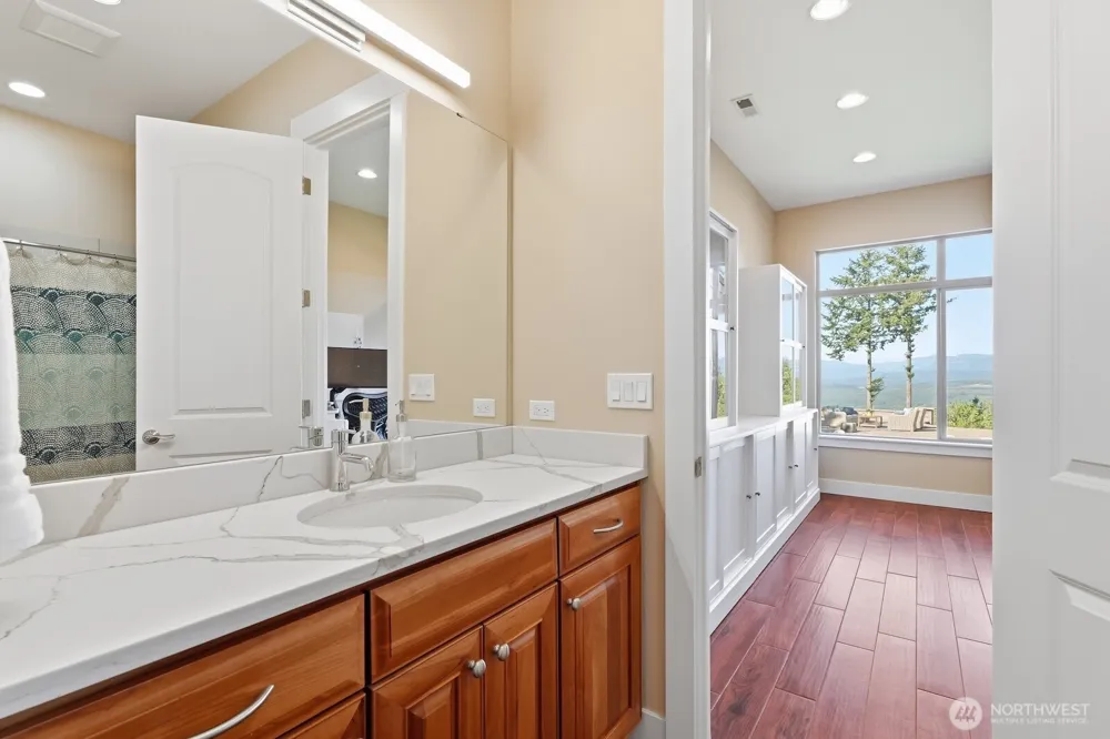 5514 308th Avenue SE Preston, WA 98050