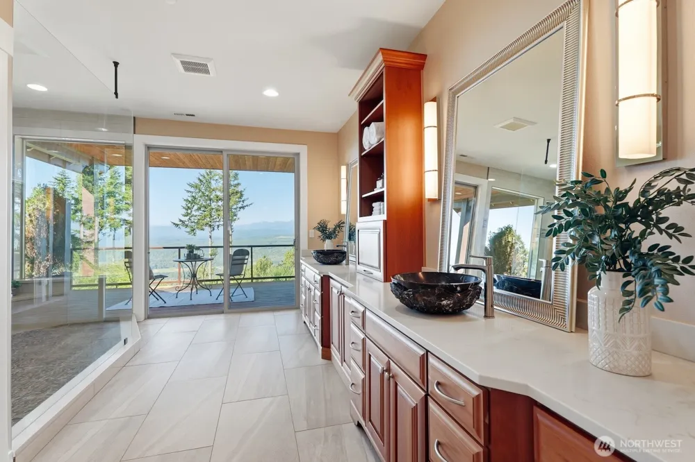 5514 308th Avenue SE Preston, WA 98050