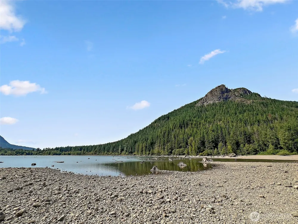 17727 Cedar Falls Road SE North Bend, WA 98045