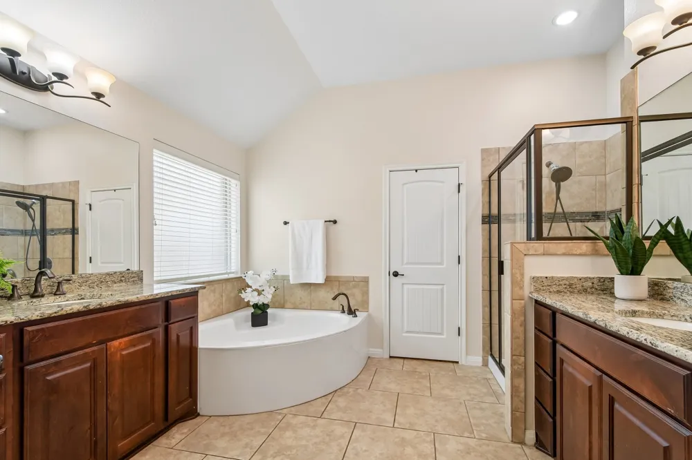 2816 Homecoming Leander, TX 78641