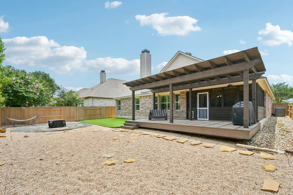 2816 Homecoming Leander, TX 78641