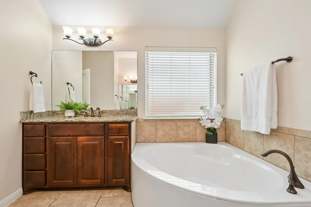 2816 Homecoming Leander, TX 78641