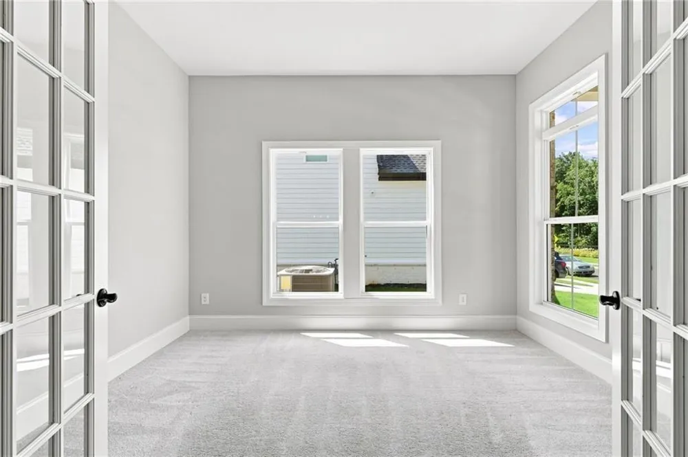 886 Keystone Drive Woodstock, GA 30188