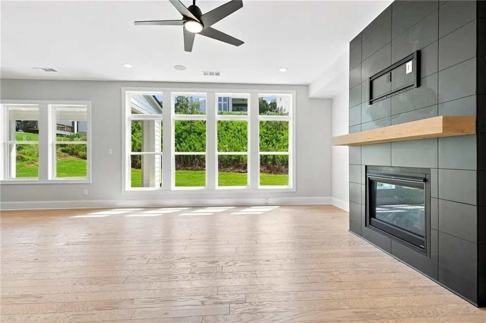 886 Keystone Drive Woodstock, GA 30188