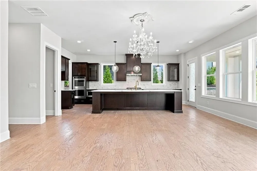 886 Keystone Drive Woodstock, GA 30188