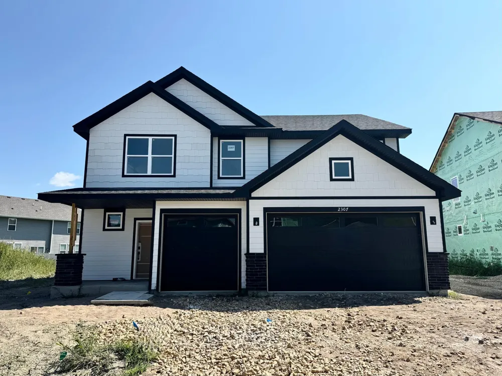 2307 Williams Street Shakopee, MN 55379