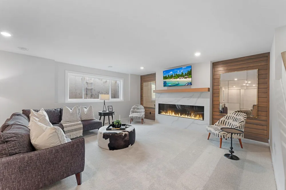 3705 Elliana Place Shakopee, MN 55379