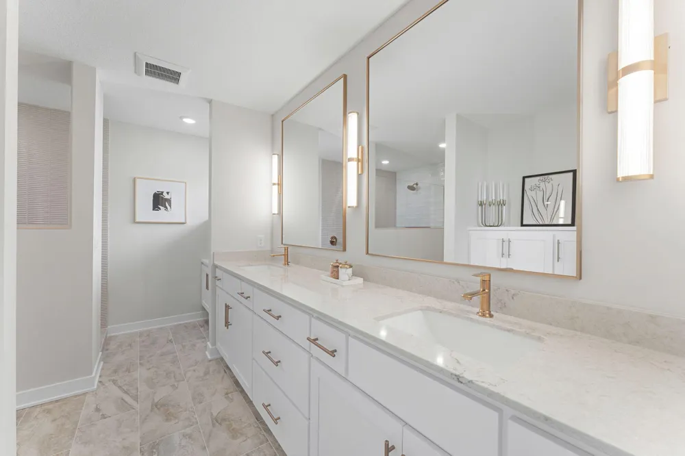3705 Elliana Place Shakopee, MN 55379