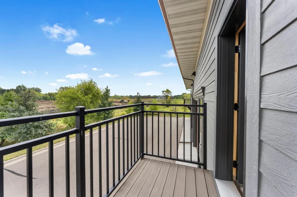 3520 Arrowhead Drive #11 Medina, MN 55340