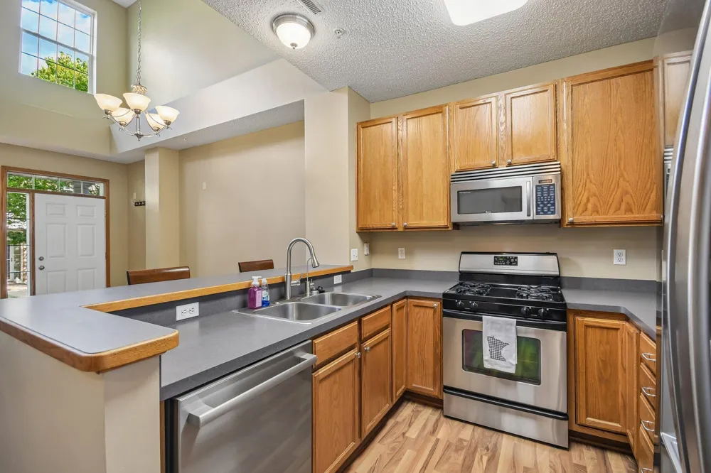 1602 Woodlynn Avenue #2 Maplewood, MN 55109