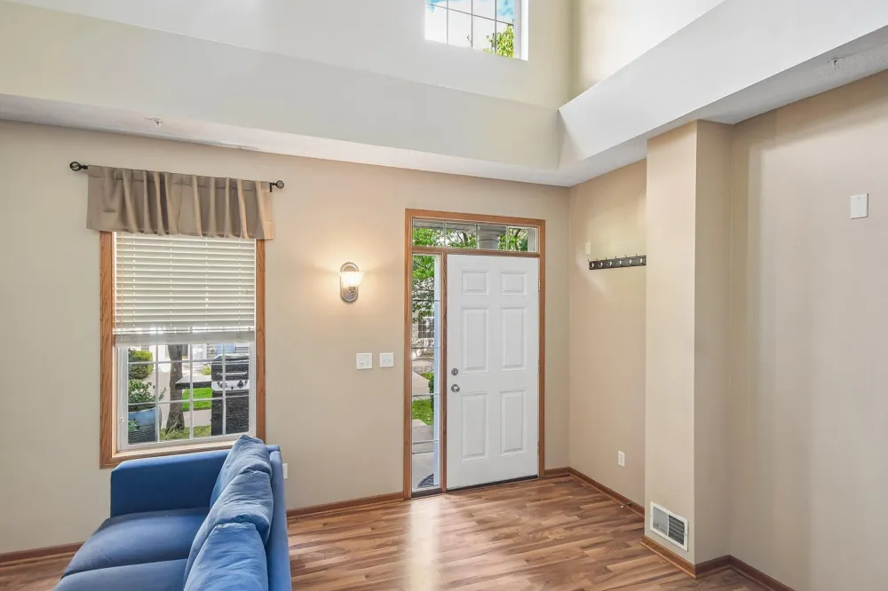 1602 Woodlynn Avenue #2 Maplewood, MN 55109