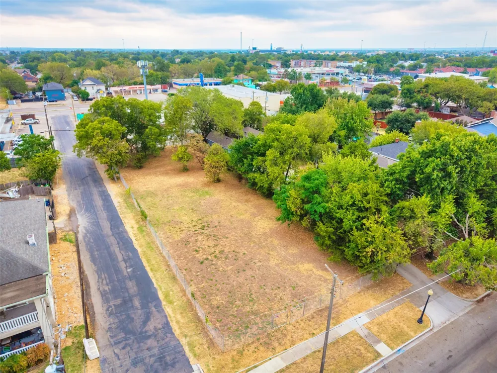 4932 Reiger Avenue Dallas, TX 75214