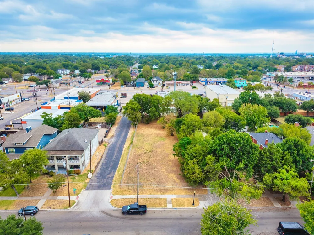 4932 Reiger Avenue Dallas, TX 75214