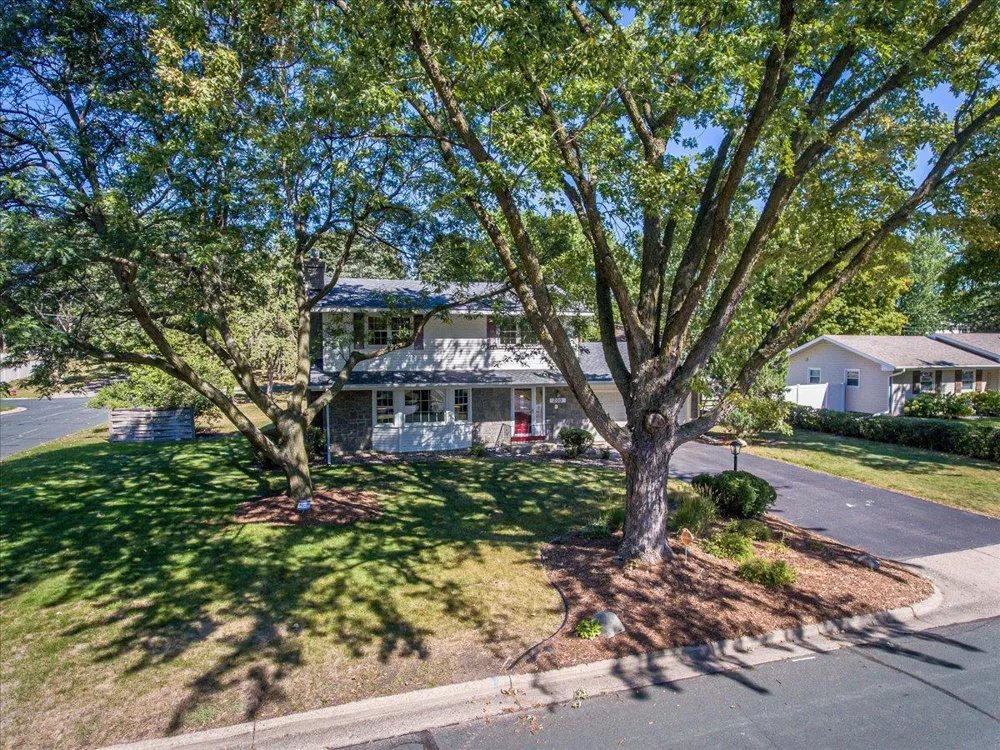 200 Harold Drive Burnsville, MN 55337